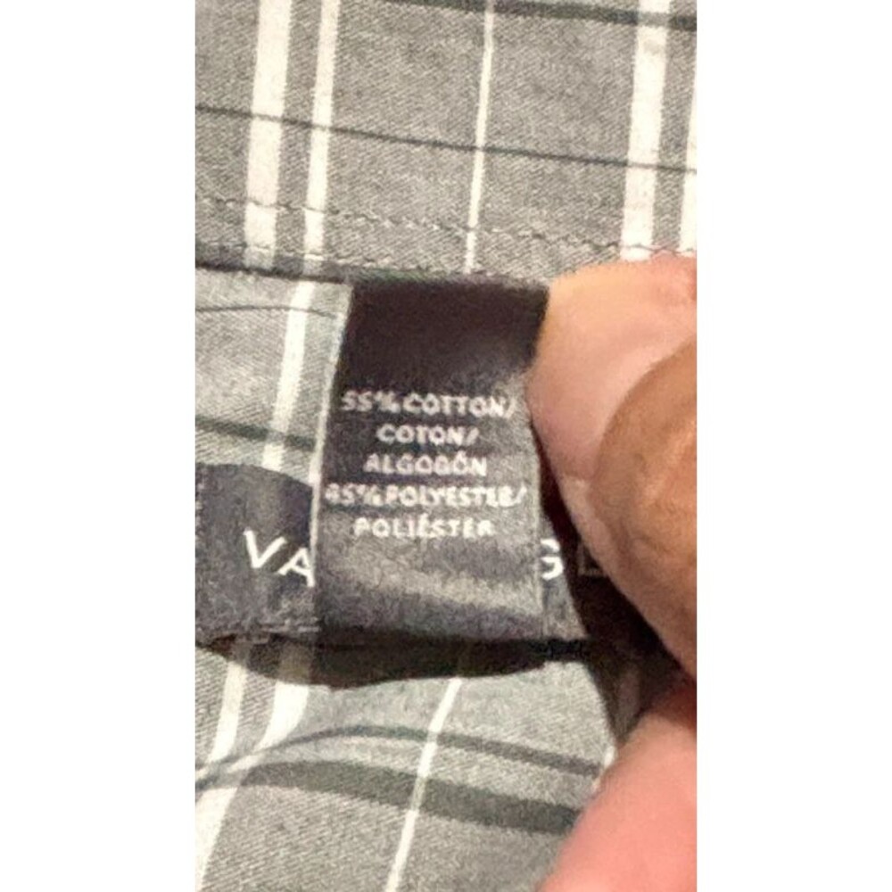 Button down - Picture 5 of 9